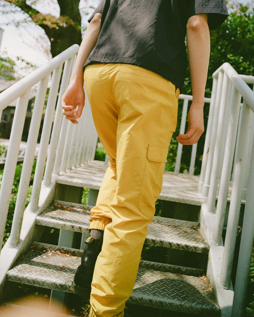 Yellow Cargo Pants Outfits (8 ideas & outfits) | Lookastic